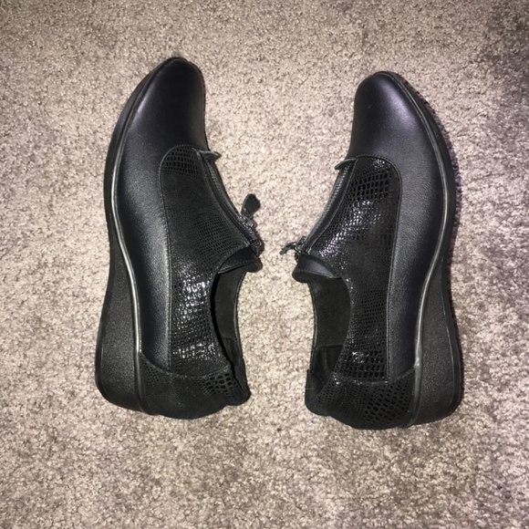 Revere slip on lizard pattern comfort shoes - Picture 4 of 7